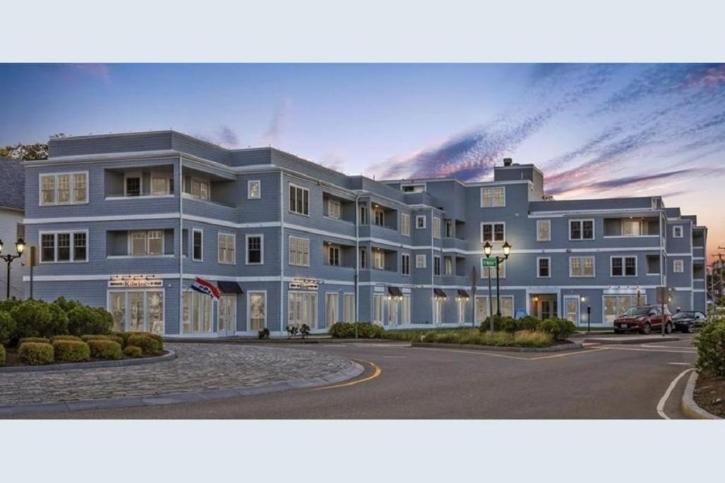 Downtown Plymouth Waterfront Luxury Condos ภายนอก รูปภาพ